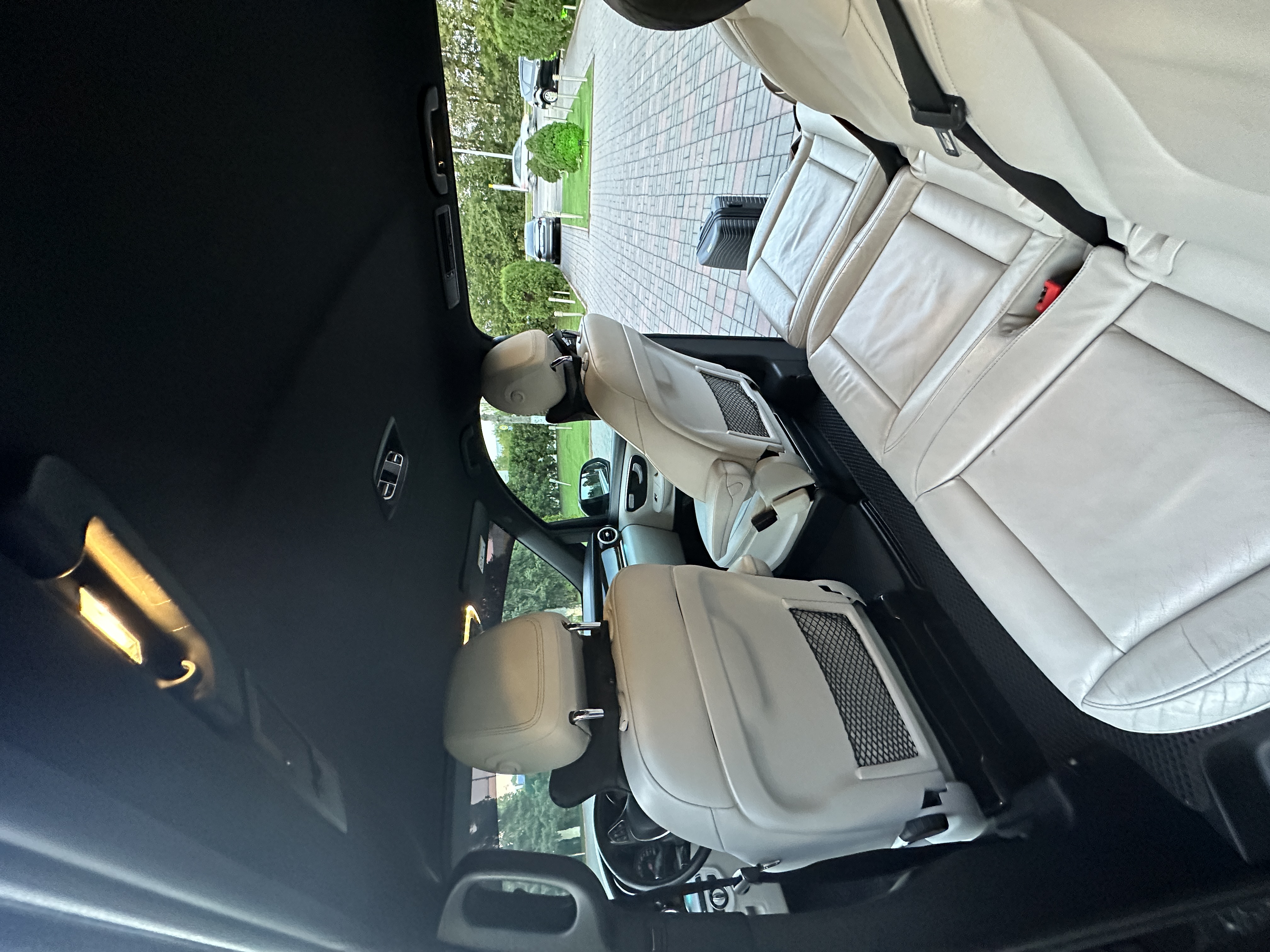 Mercedes V-Class Interior